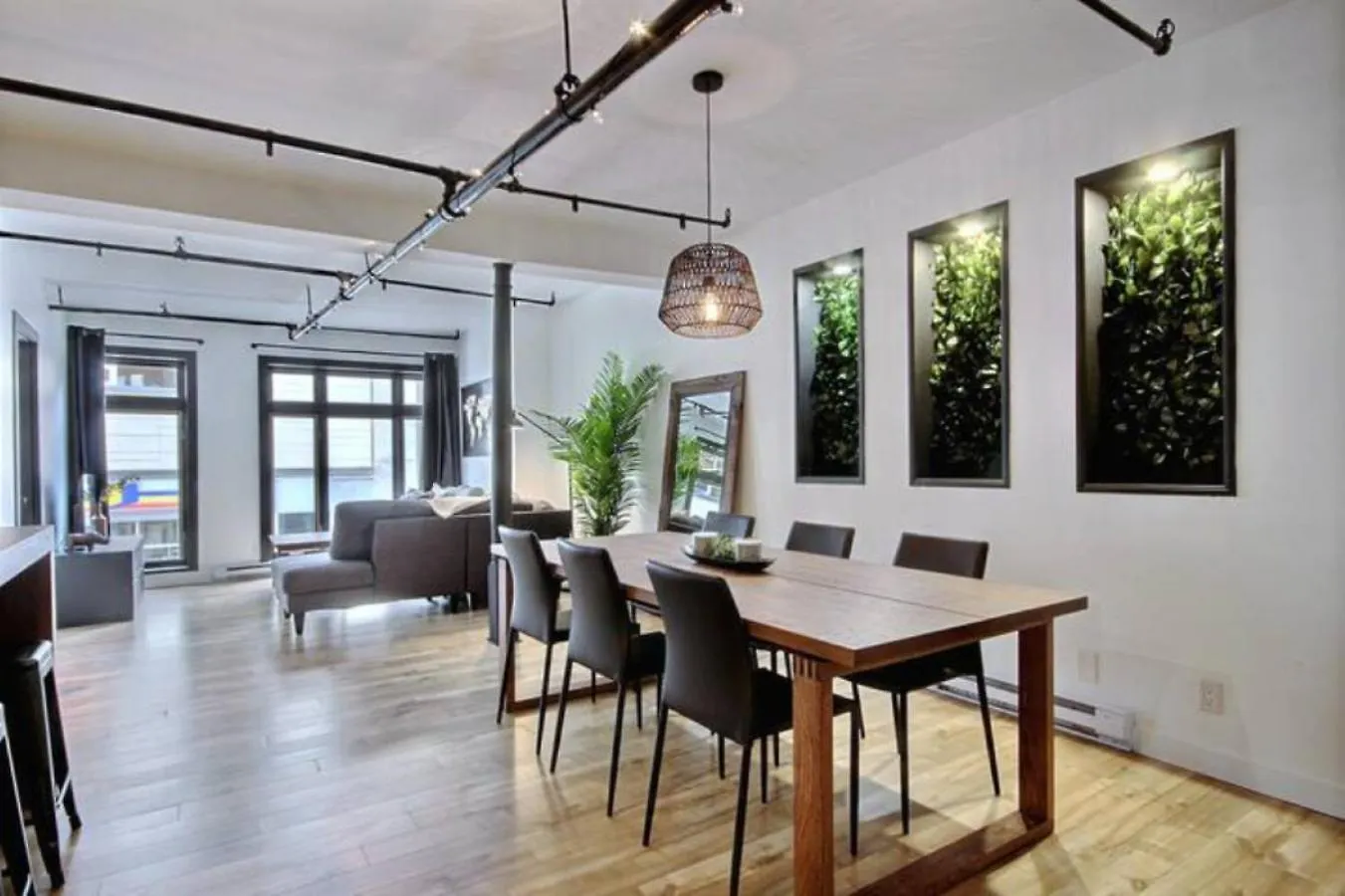 Apartment Deluxe Estate // Two In One Downtown Quebec City Canada
