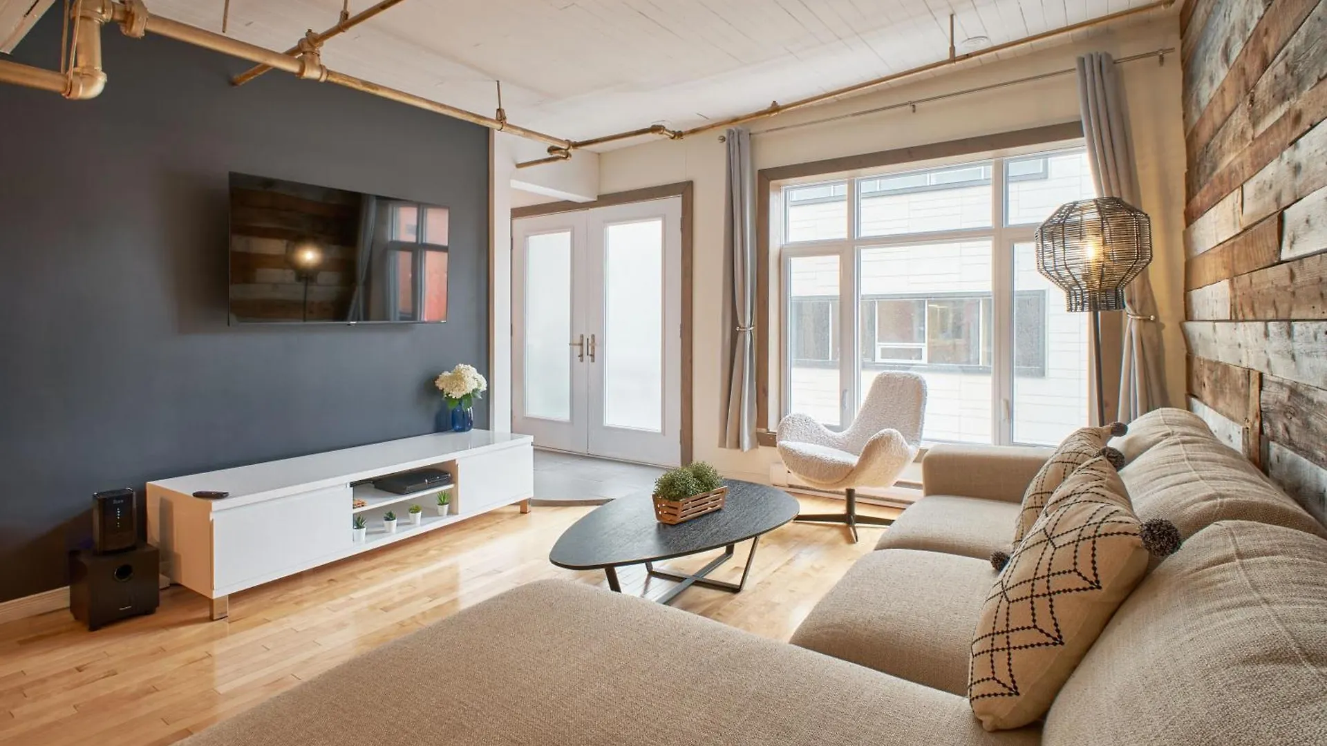 Deluxe Estate // Two In One Downtown Quebec City location